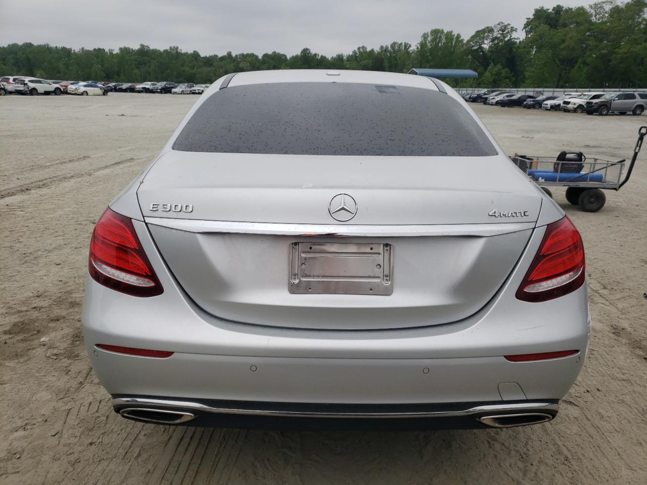 2017 Mercedes-Benz E 300 4Matic vin: WDDZF4KB8HA198835