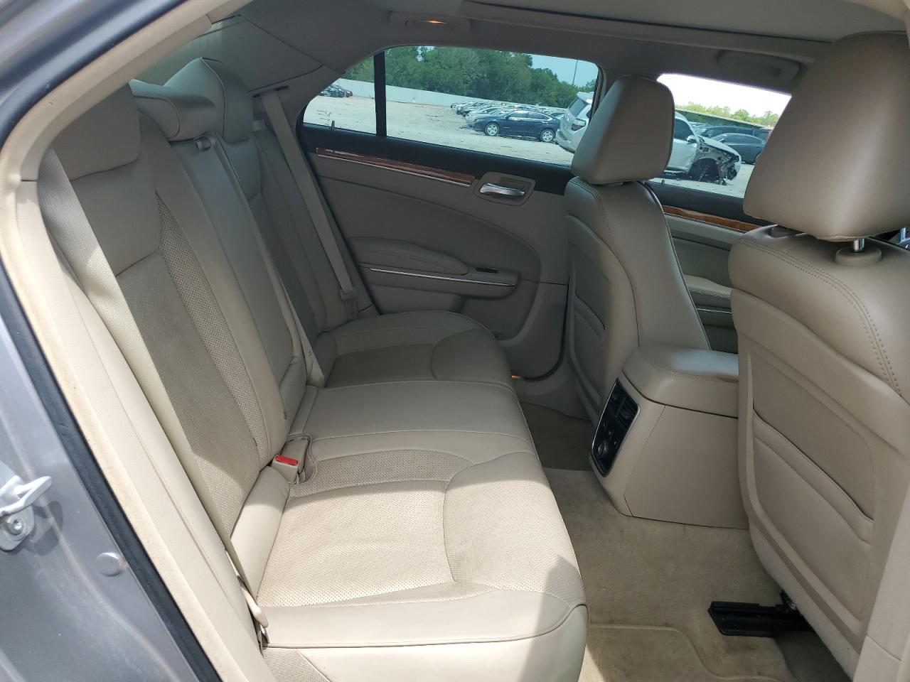 2C3CCAEG5DH698983 2013 Chrysler 300C