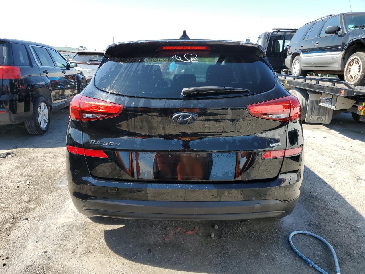 KM8J2CA49KU869818 2019 Hyundai Tucson Se