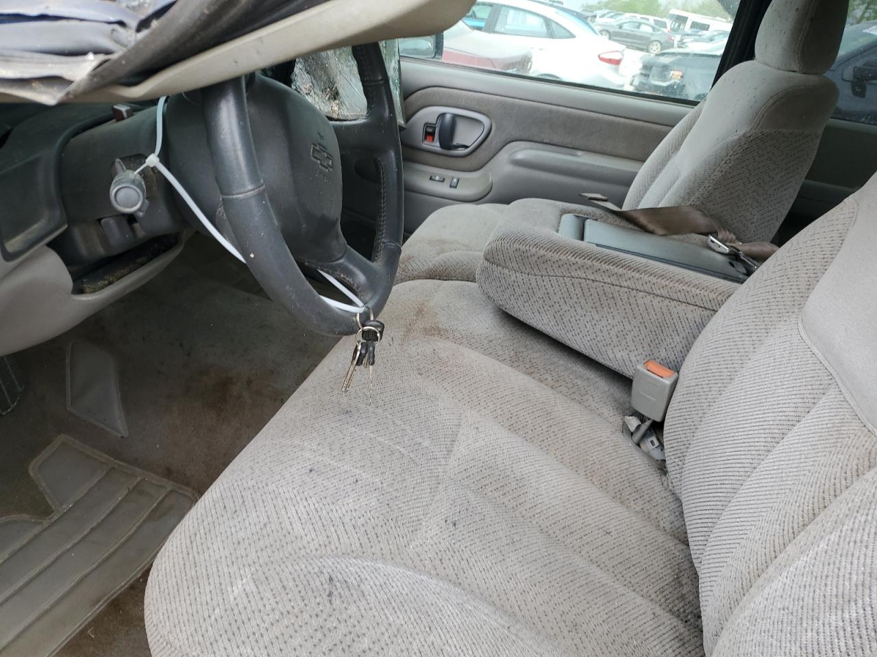 1GCEC19MXWR158312 1998 Chevrolet Gmt-400 C1500