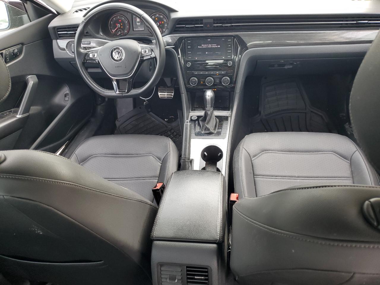 1VWMA7A34LC027363 2020 Volkswagen Passat R-Line