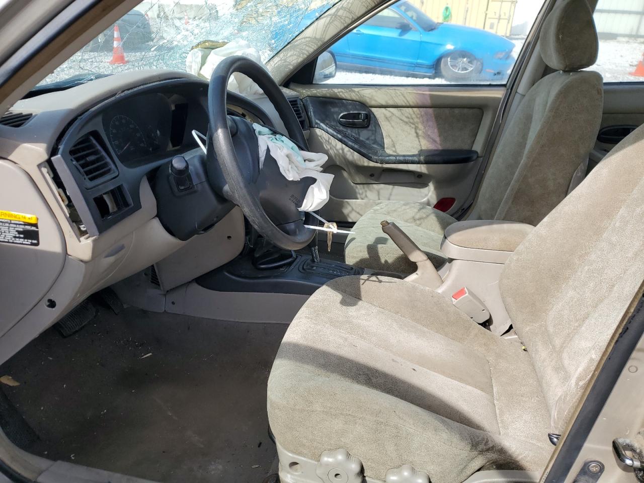 kmhdn45d22u332213 KMHDN45D22U332213 2002 Hyundai Elantra Gls