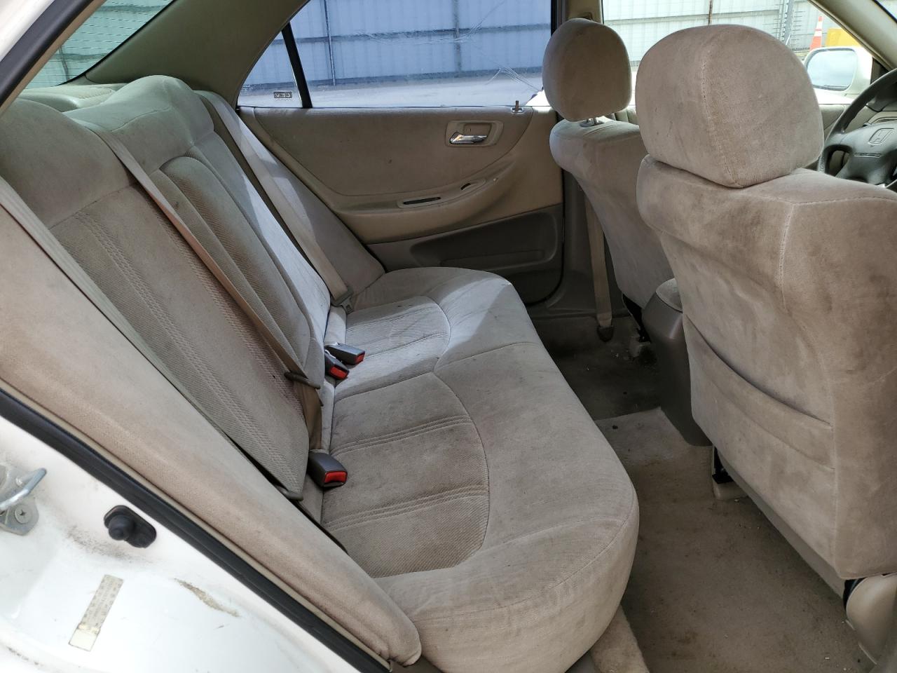 JHMCG5642YC002681 2000 Honda Accord Lx