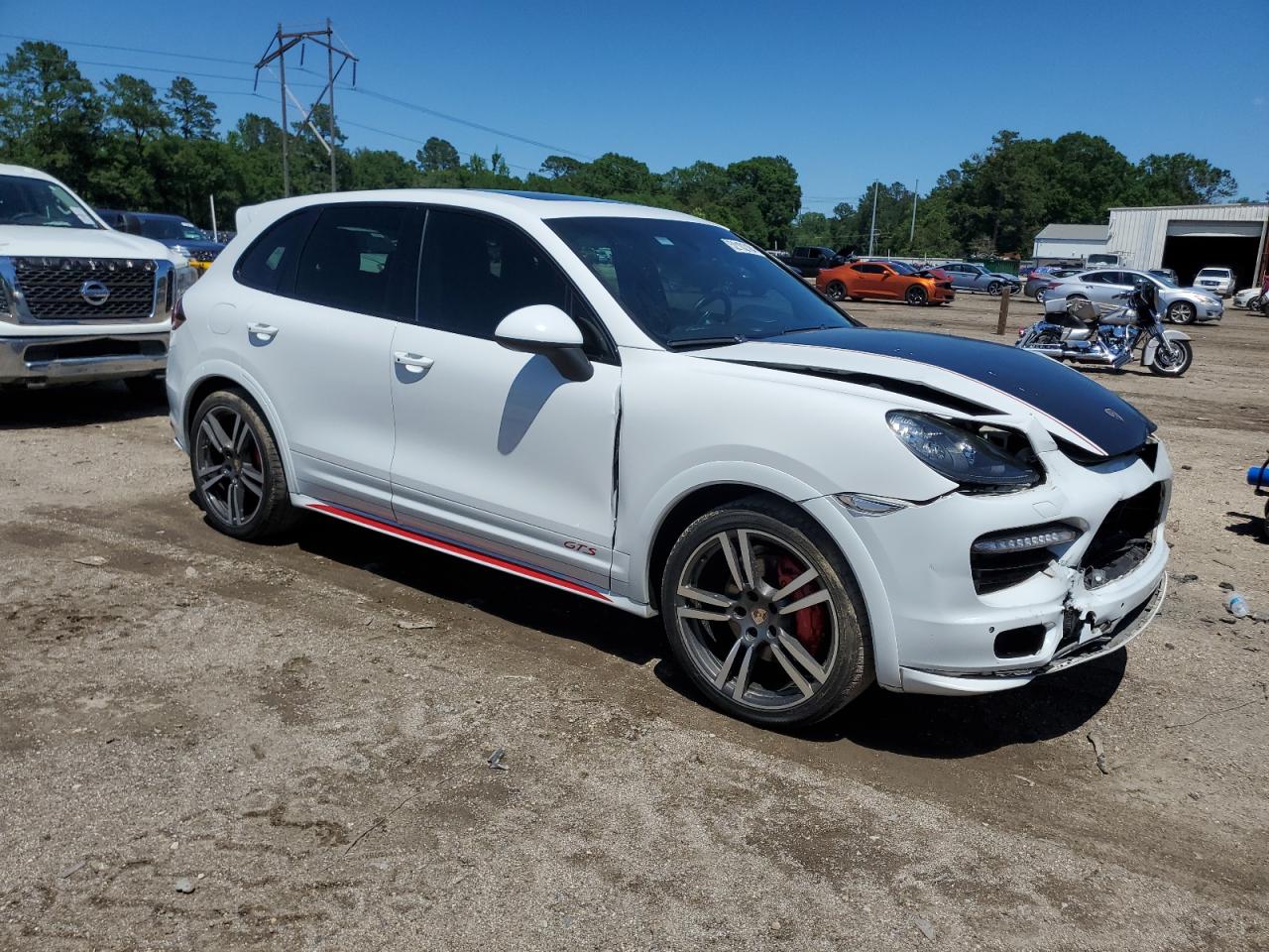 2013 Porsche Cayenne Gts vin: WP1AD2A2XDLA74825