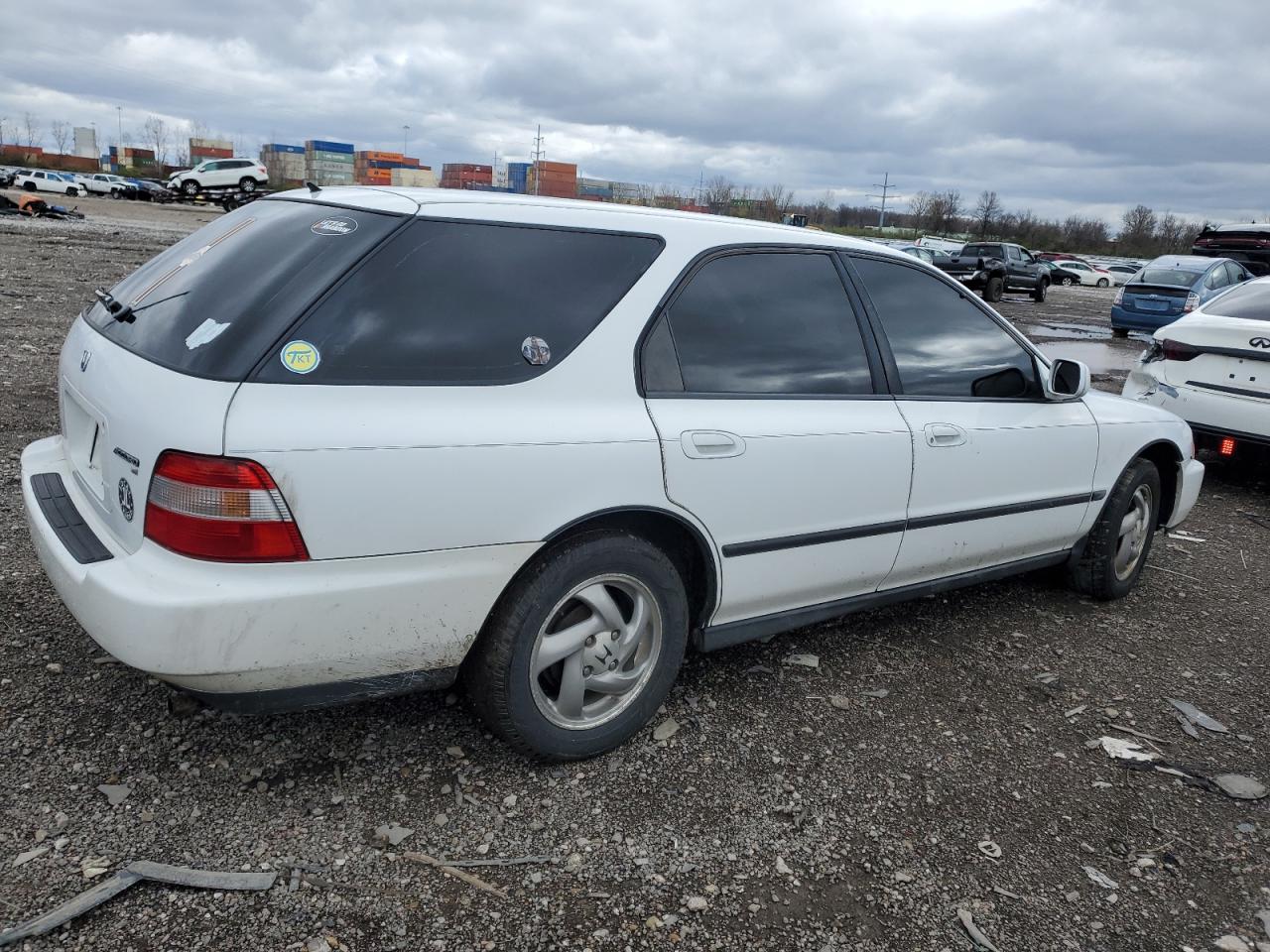 1HGCE1823VA009868 1997 Honda Accord Lx