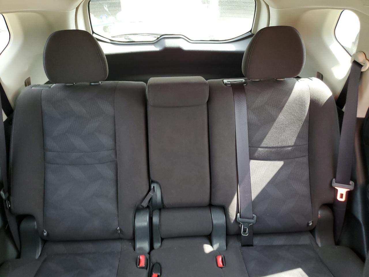 KNMAT2MT2FP574384 2015 Nissan Rogue S