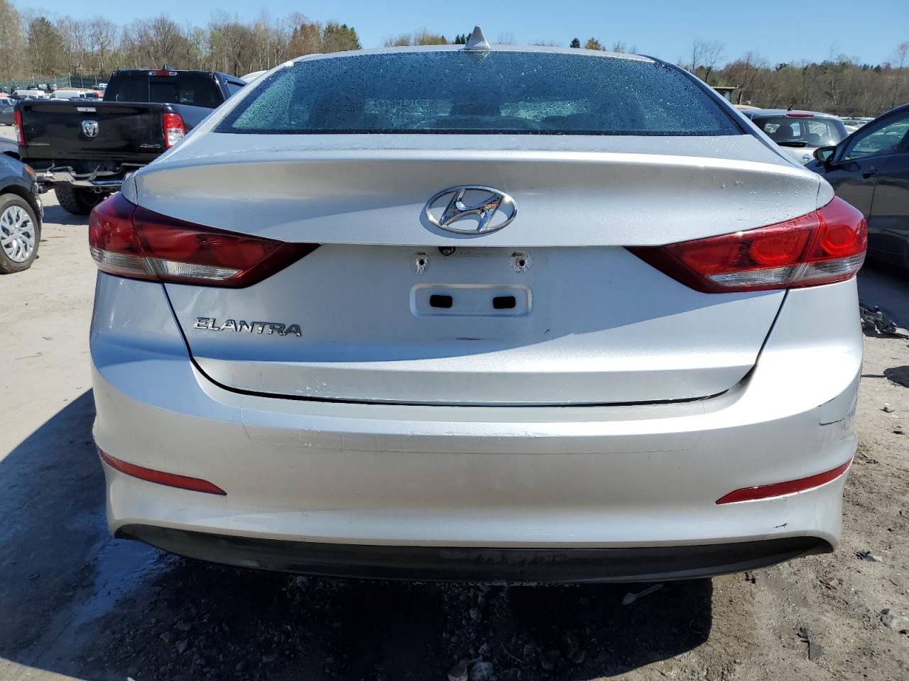 2018 Hyundai Elantra Sel vin: 5NPD84LF7JH263284