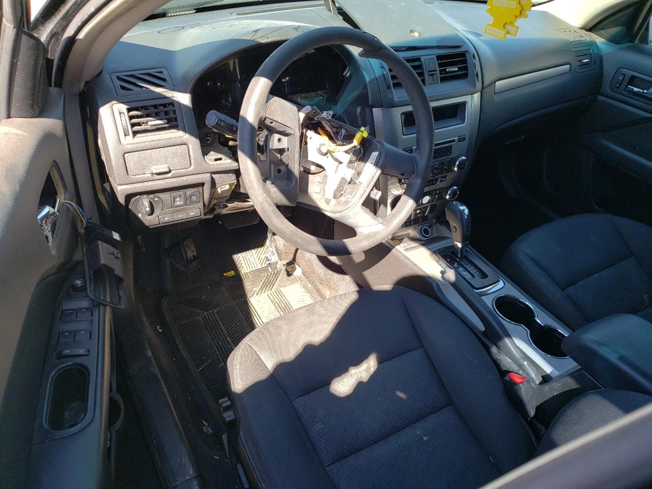 3FAHP0HA0AR121100 2010 Ford Fusion Se