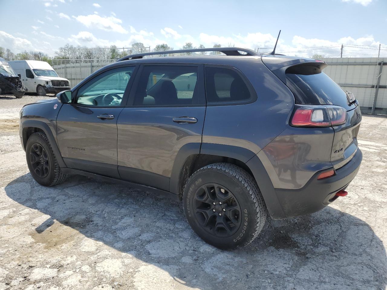 1C4PJMBX7KD258055 2019 Jeep Cherokee Trailhawk