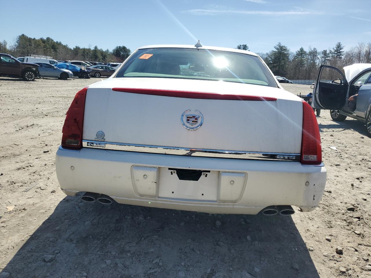 Lot #2454353646 2011 CADILLAC DTS PREMIU