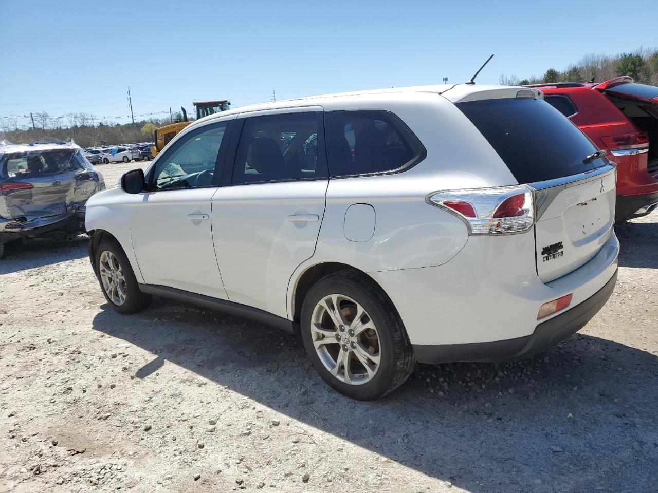 JA4AZ3A33EZ006098 2014 Mitsubishi Outlander Se