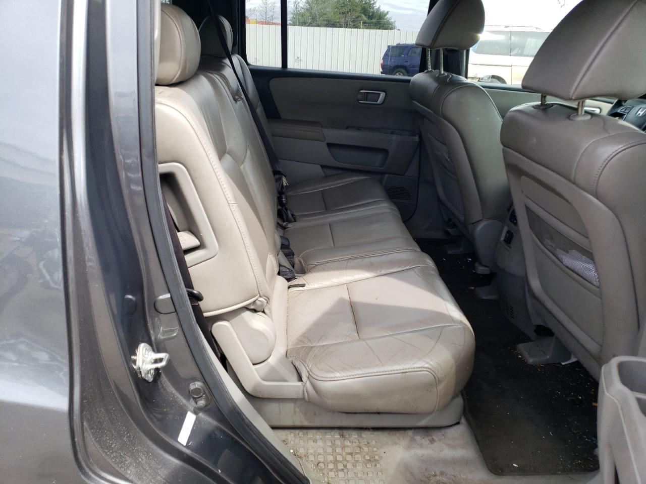 5FNYF4H74BB086119 2011 Honda Pilot Exln