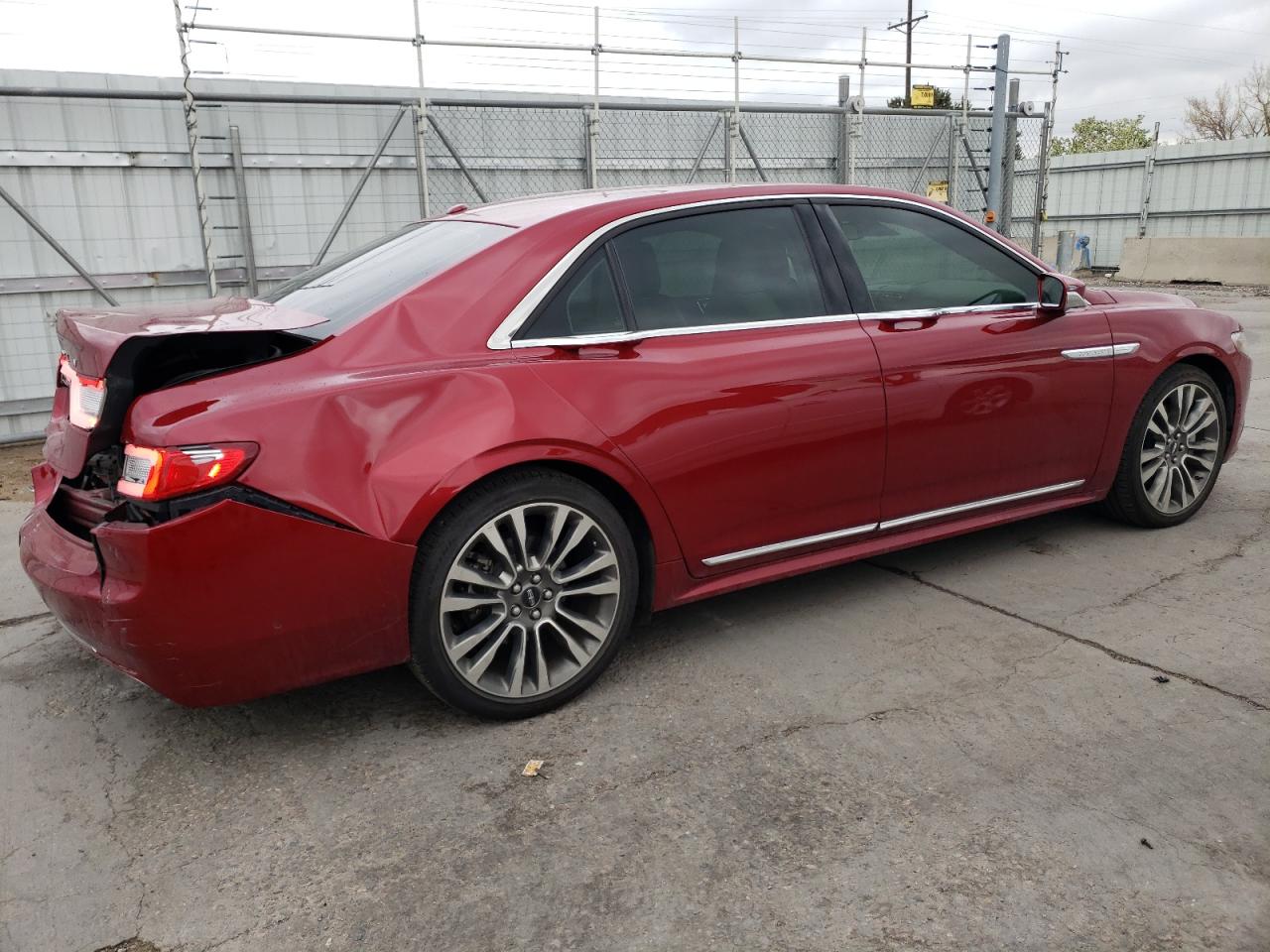 1LN6L9NCXH5609342 2017 Lincoln Continental Reserve