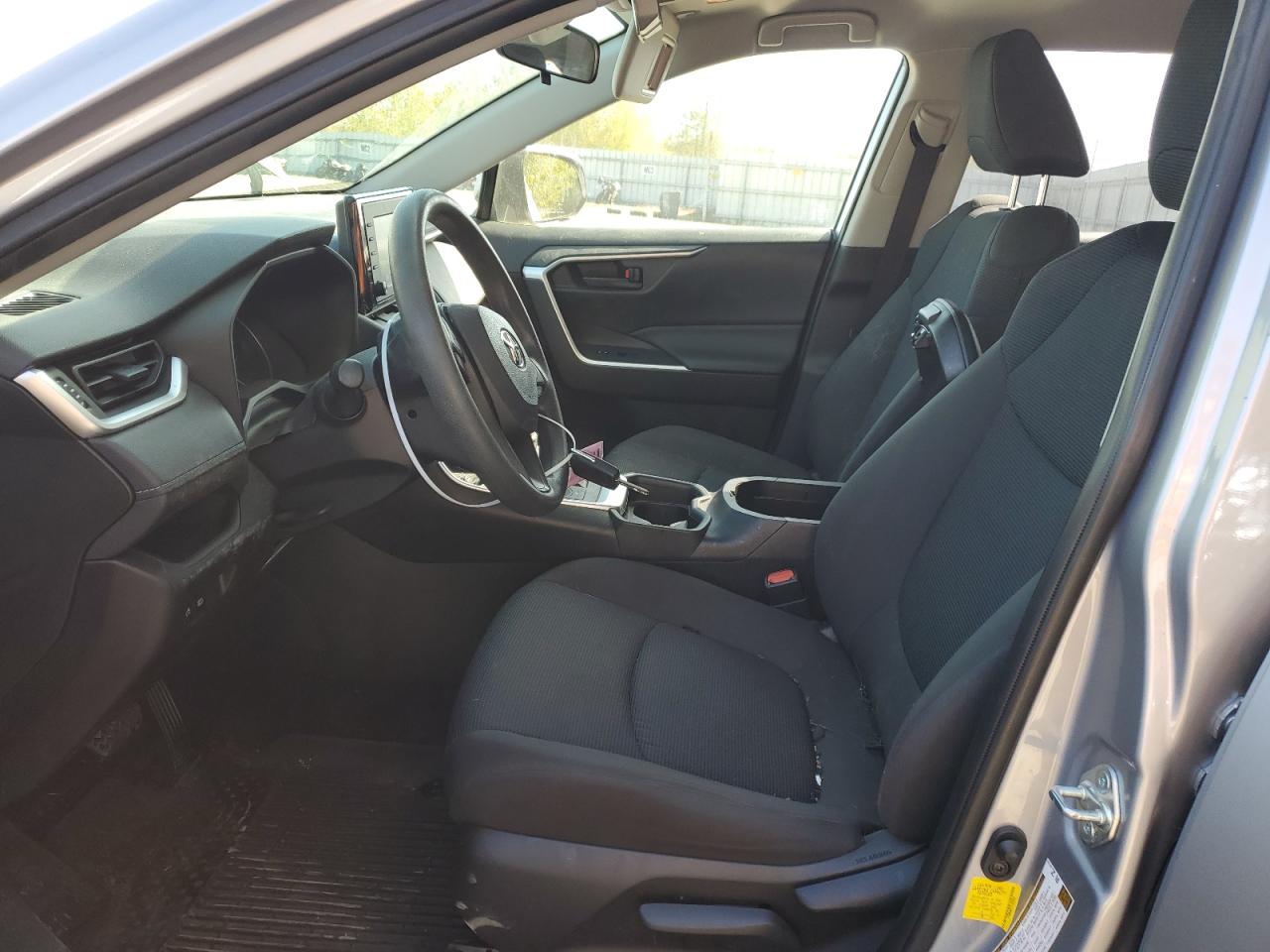 JTMMWRFV1LD055030 2020 Toyota Rav4 Le