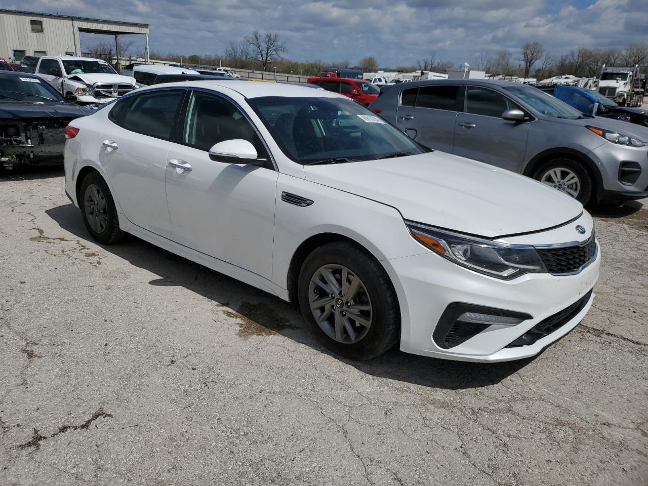 2019 Kia Optima Lx vin: 5XXGT4L38KG346205