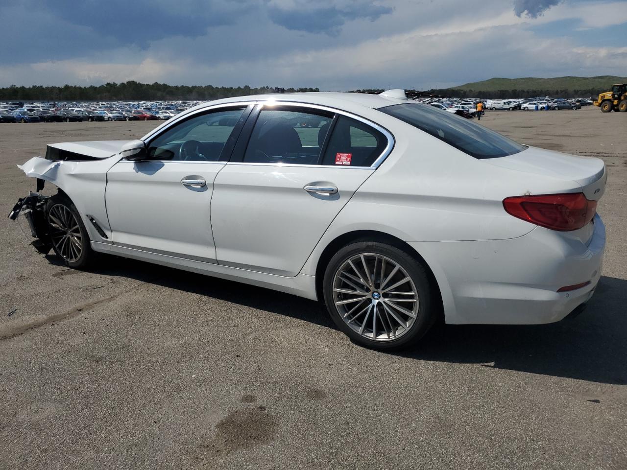 WBAJE7C5XJWC57123 2018 BMW 540 Xi