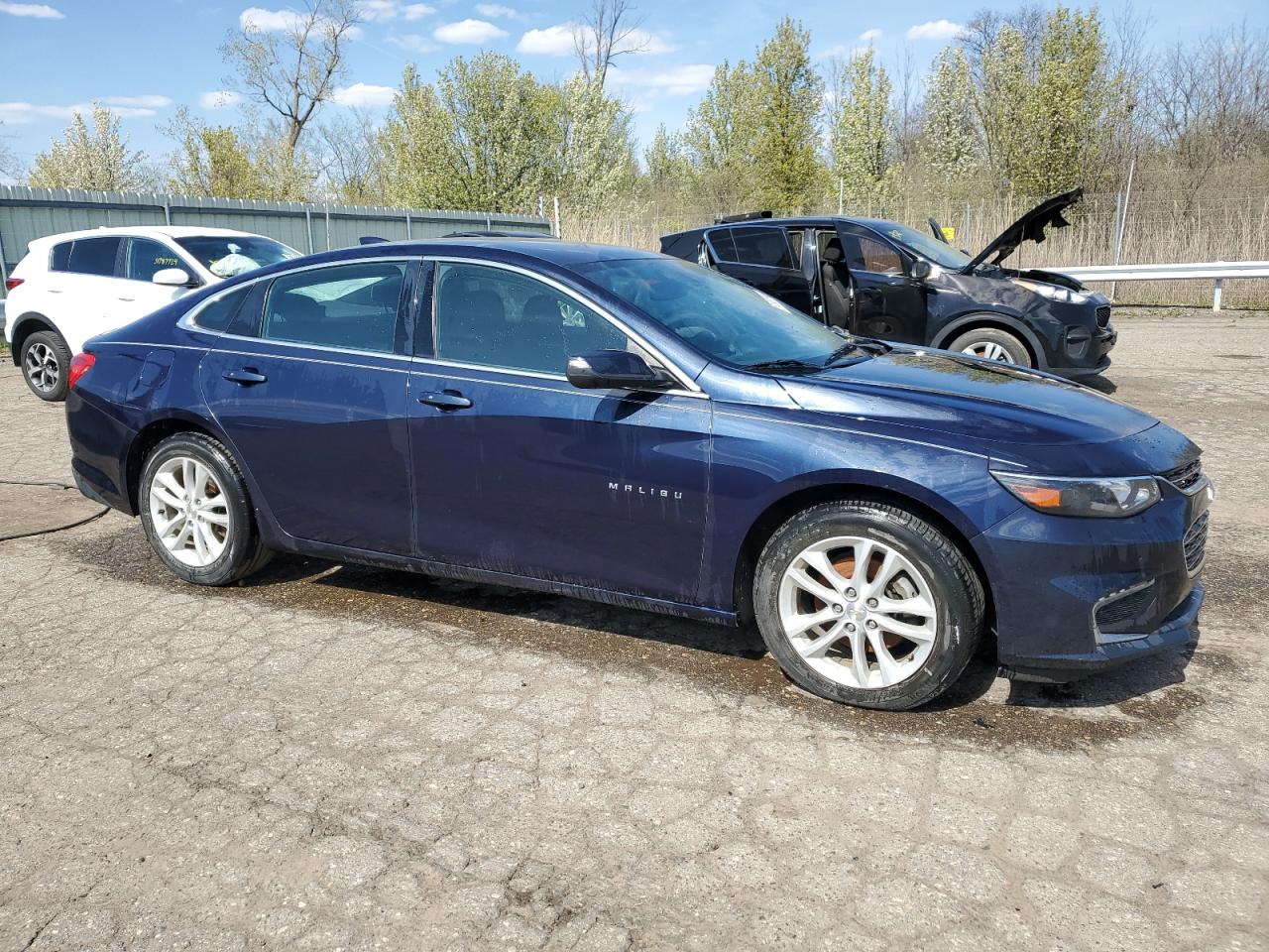 2016 Chevrolet Malibu Lt vin: 1G1ZE5ST9GF355469