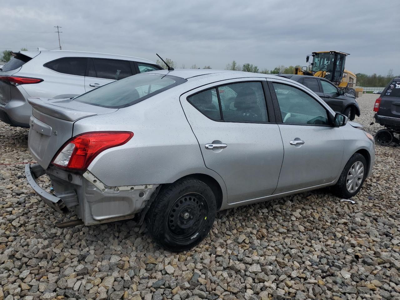 2015 Nissan Versa S vin: 3N1CN7AP4FL838632