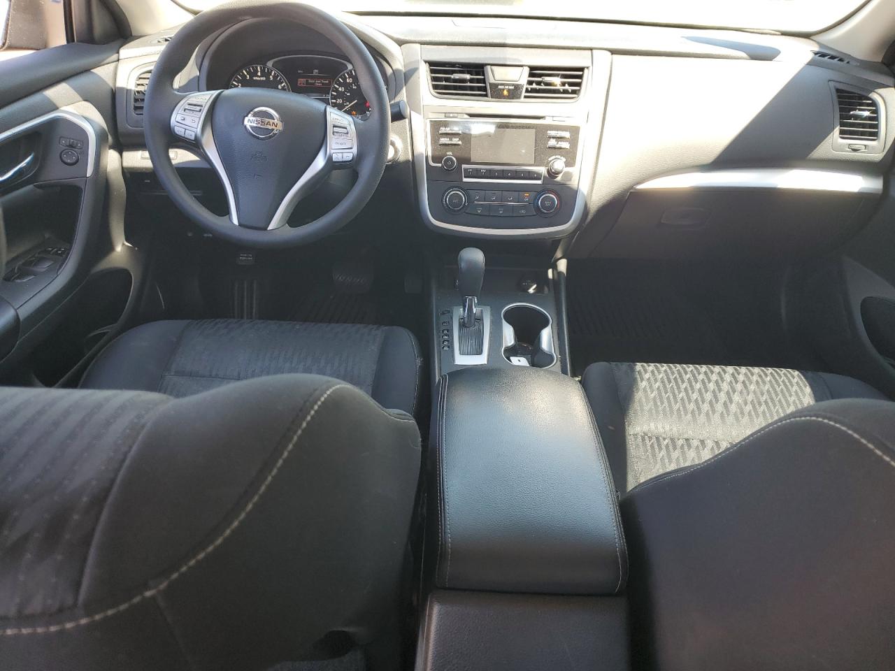 2018 Nissan Altima 2.5 vin: 1N4AL3AP3JC232090