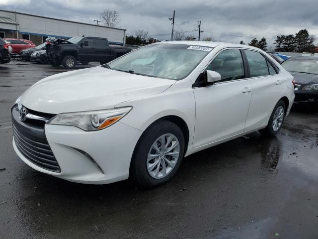 Lot #2484691038 2015 TOYOTA CAMRY LE salvage car