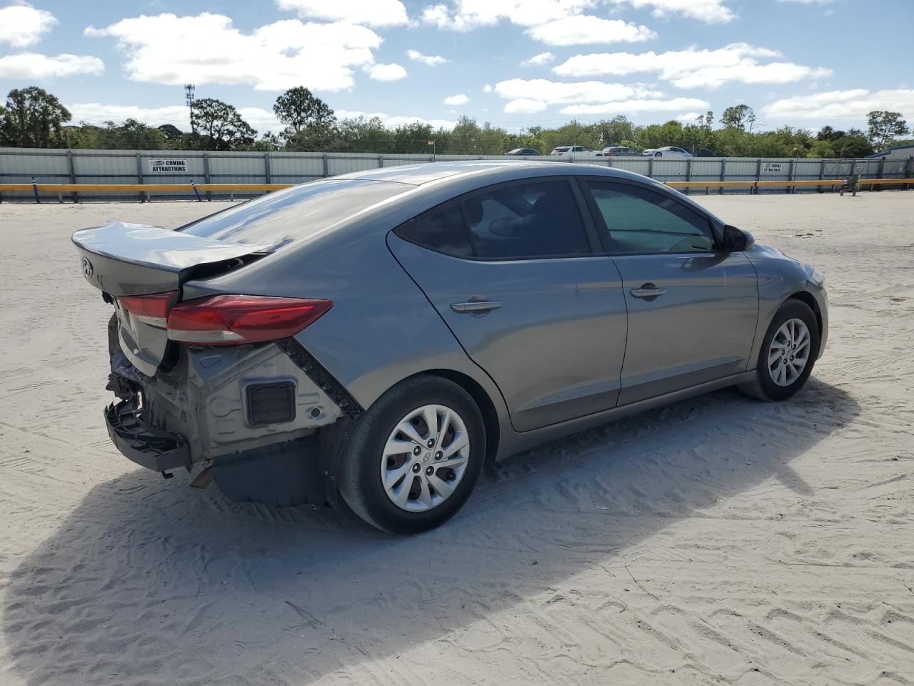 KMHD74LF0JU477862 2018 Hyundai Elantra Se