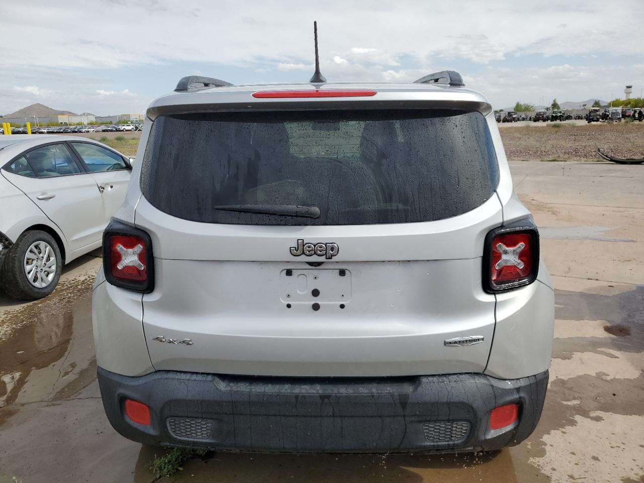 ZACCJBBT0FPB73786 2015 Jeep Renegade Latitude