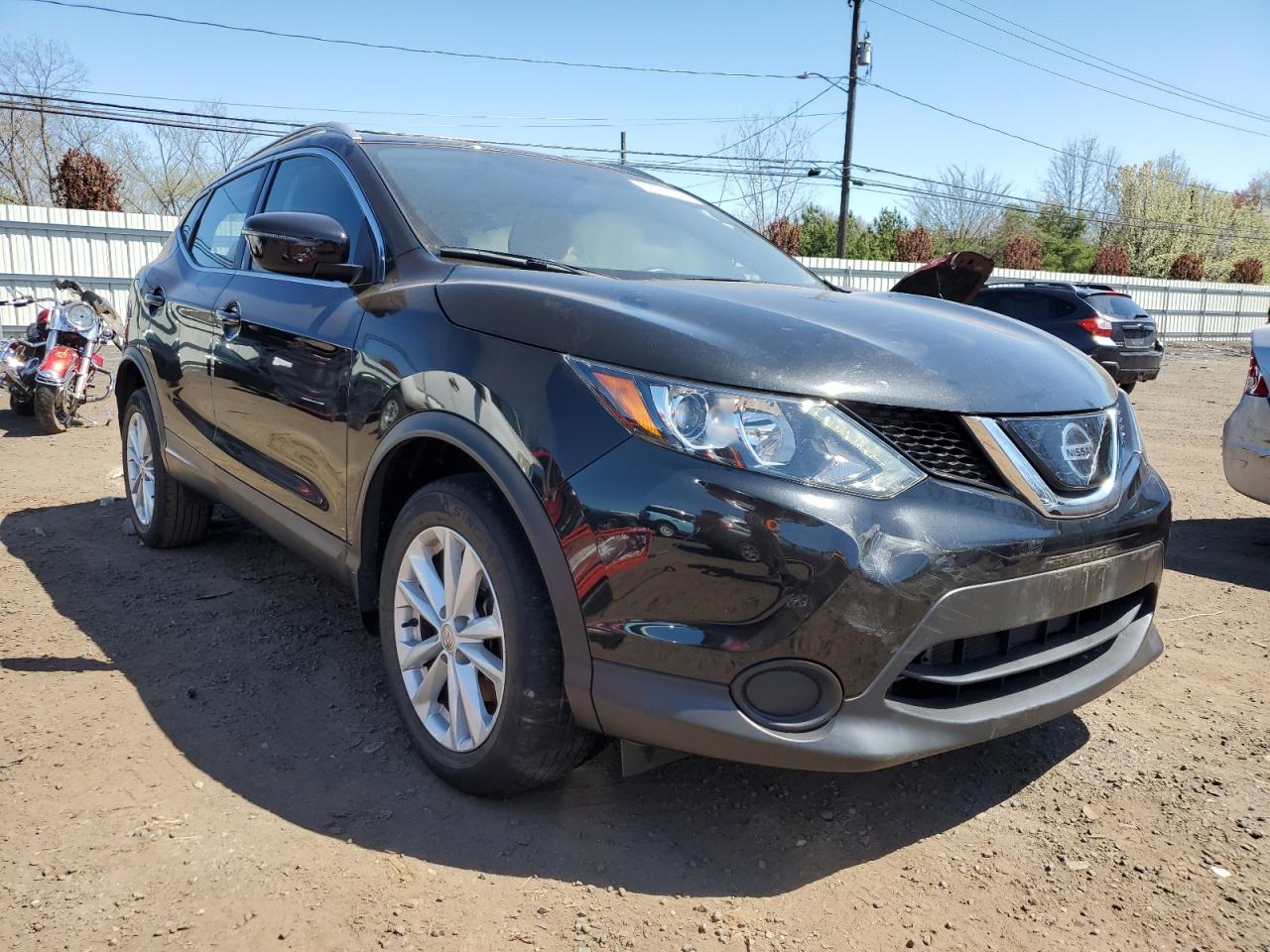 JN1BJ1CR6JW289828 2018 Nissan Rogue Sport S