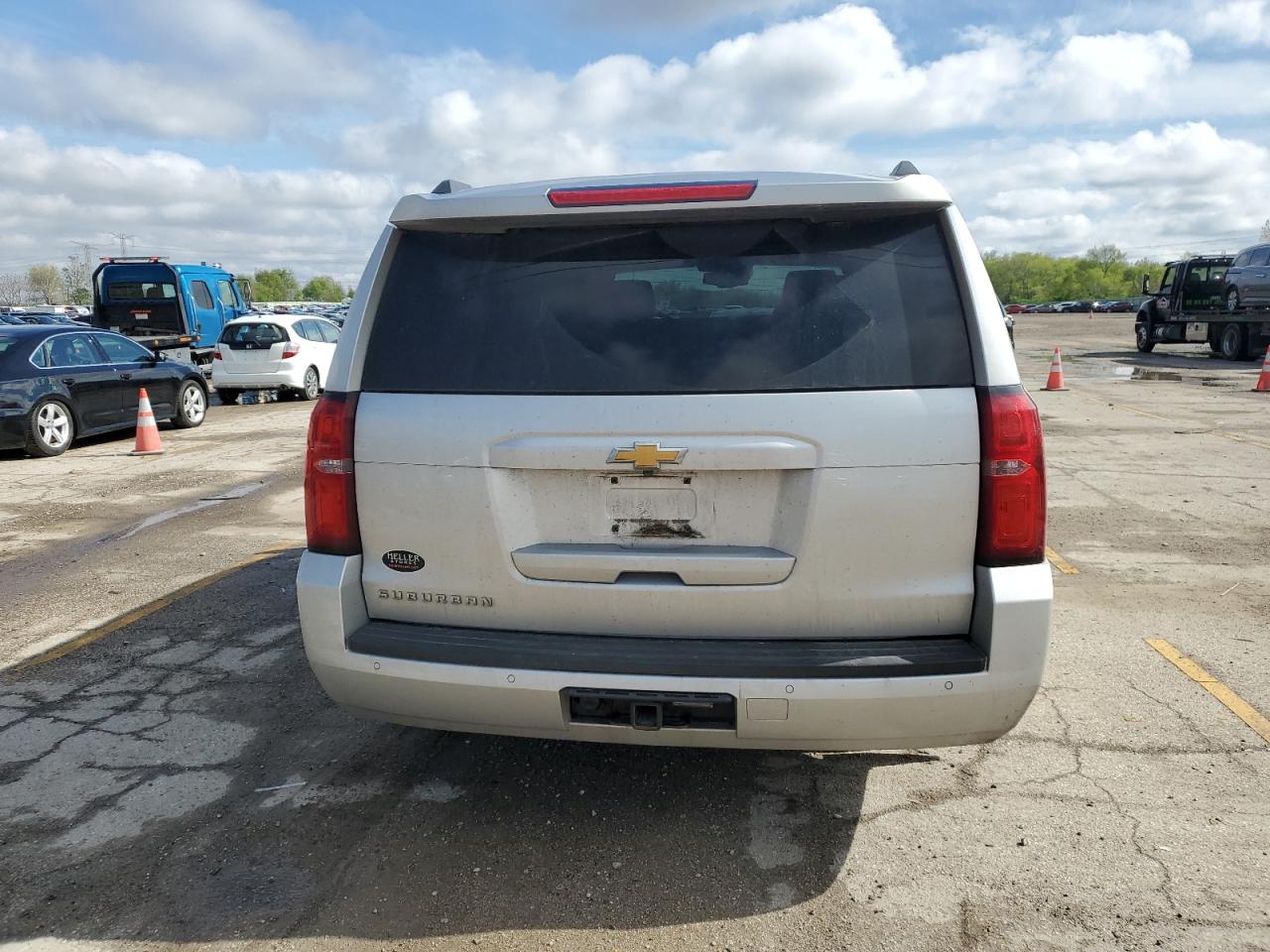 1GNSKHKC9GR284329 2016 Chevrolet Suburban K1500 Lt