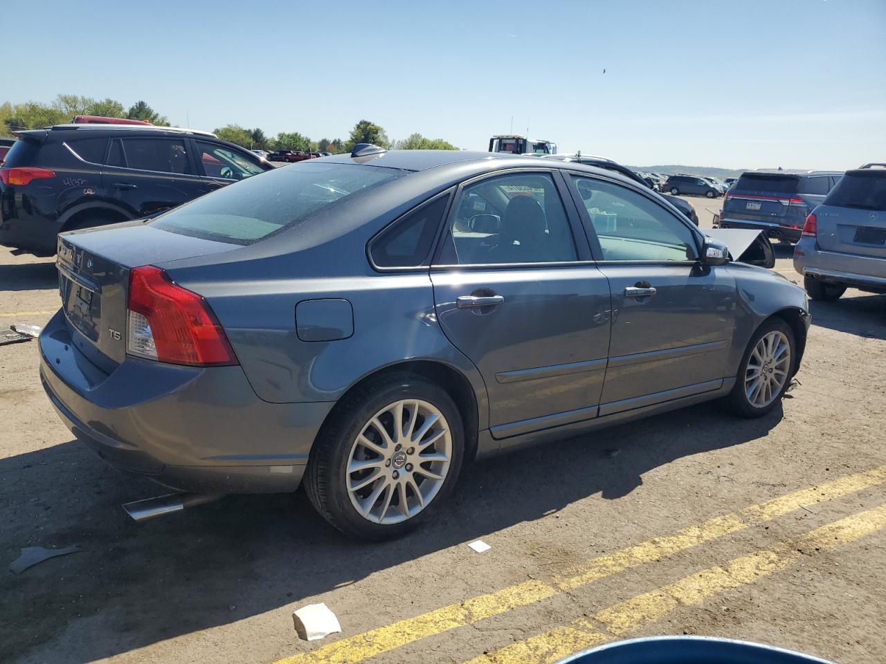 YV1672MS2B2536074 2011 Volvo S40 T5