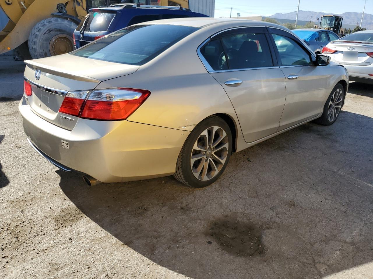 1HGCR2F50FA040522 2015 Honda Accord Sport