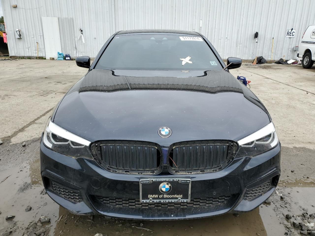 WBAJE7C53KWW39217 2019 BMW 540 Xi