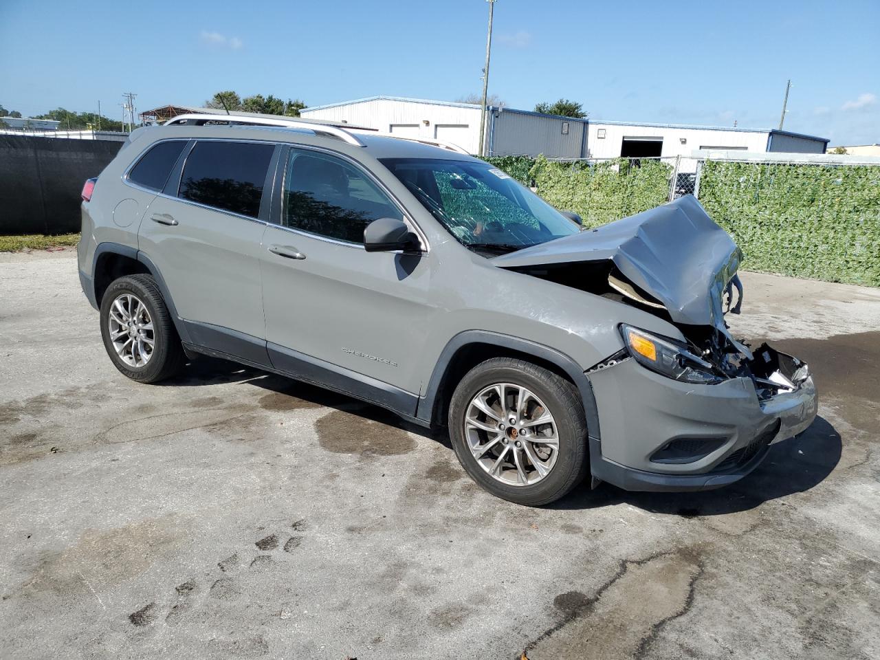 2020 Jeep Cherokee Latitude Plus vin: 1C4PJLLB9LD653479