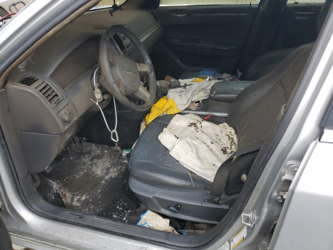 2C3CA5CV6AH218072 2010 Chrysler 300 Touring