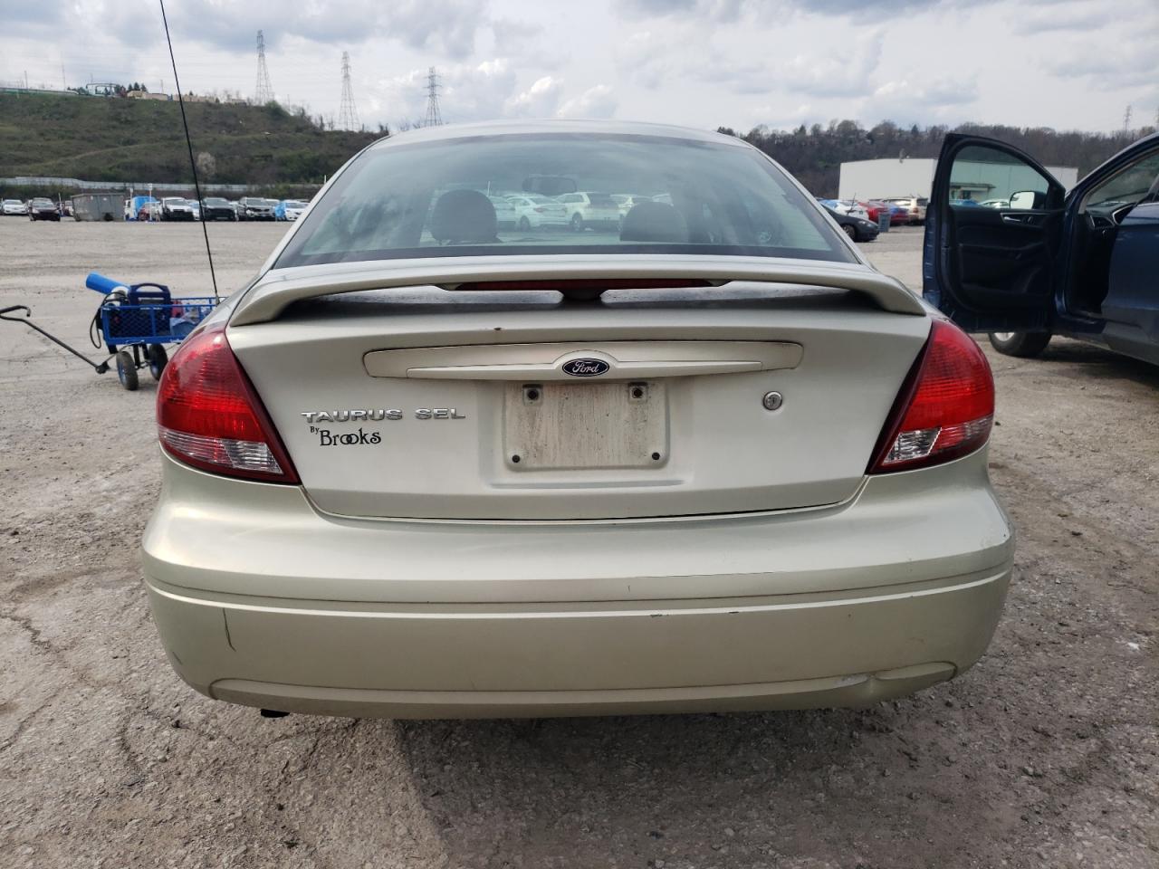 1FAFP56SX5A153701 2005 Ford Taurus Sel