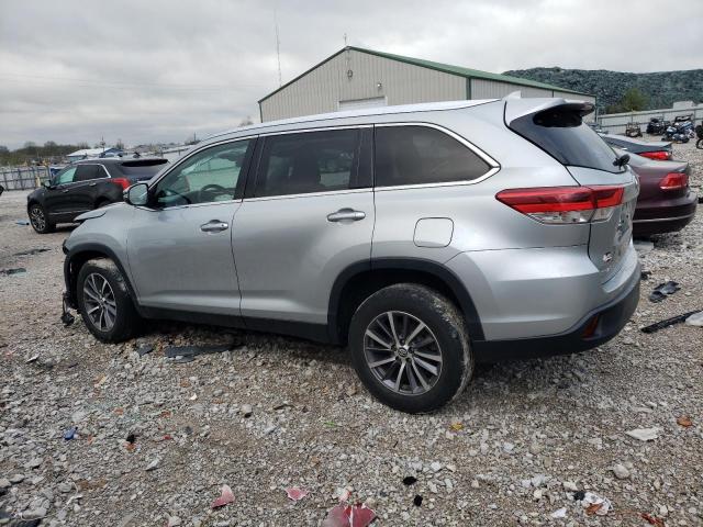 VIN 5TDKZRFH9KS558610 2019 Toyota Highlander, SE no.2