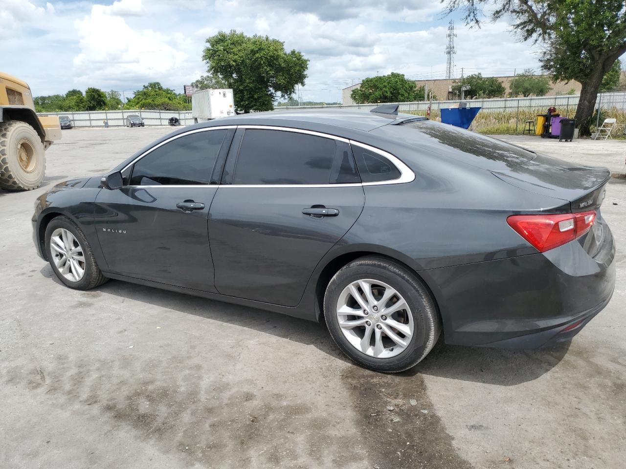 1G1ZD5ST8JF135170 2018 Chevrolet Malibu Lt