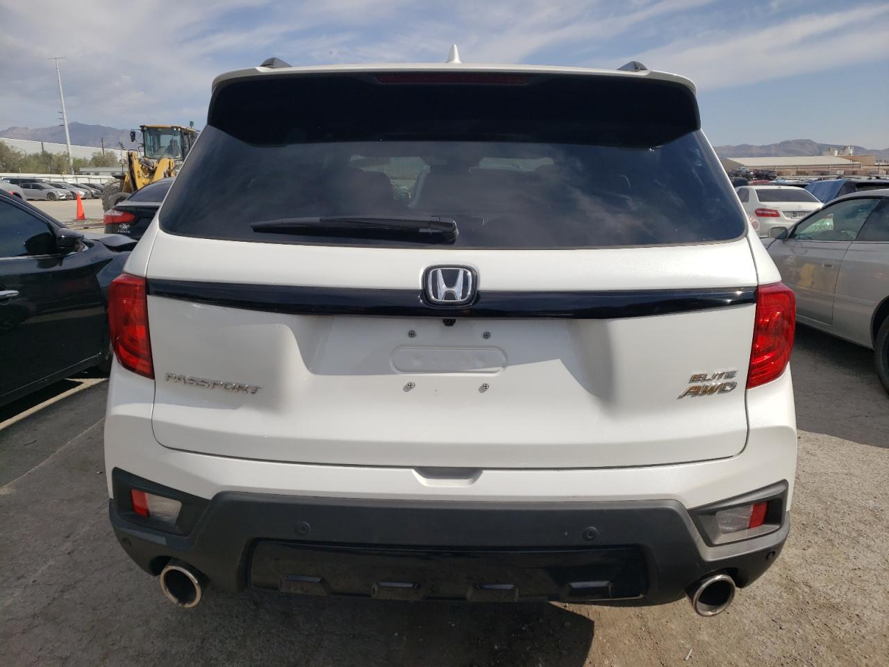 5FNYF8H06NB015941 2022 Honda Passport Elite
