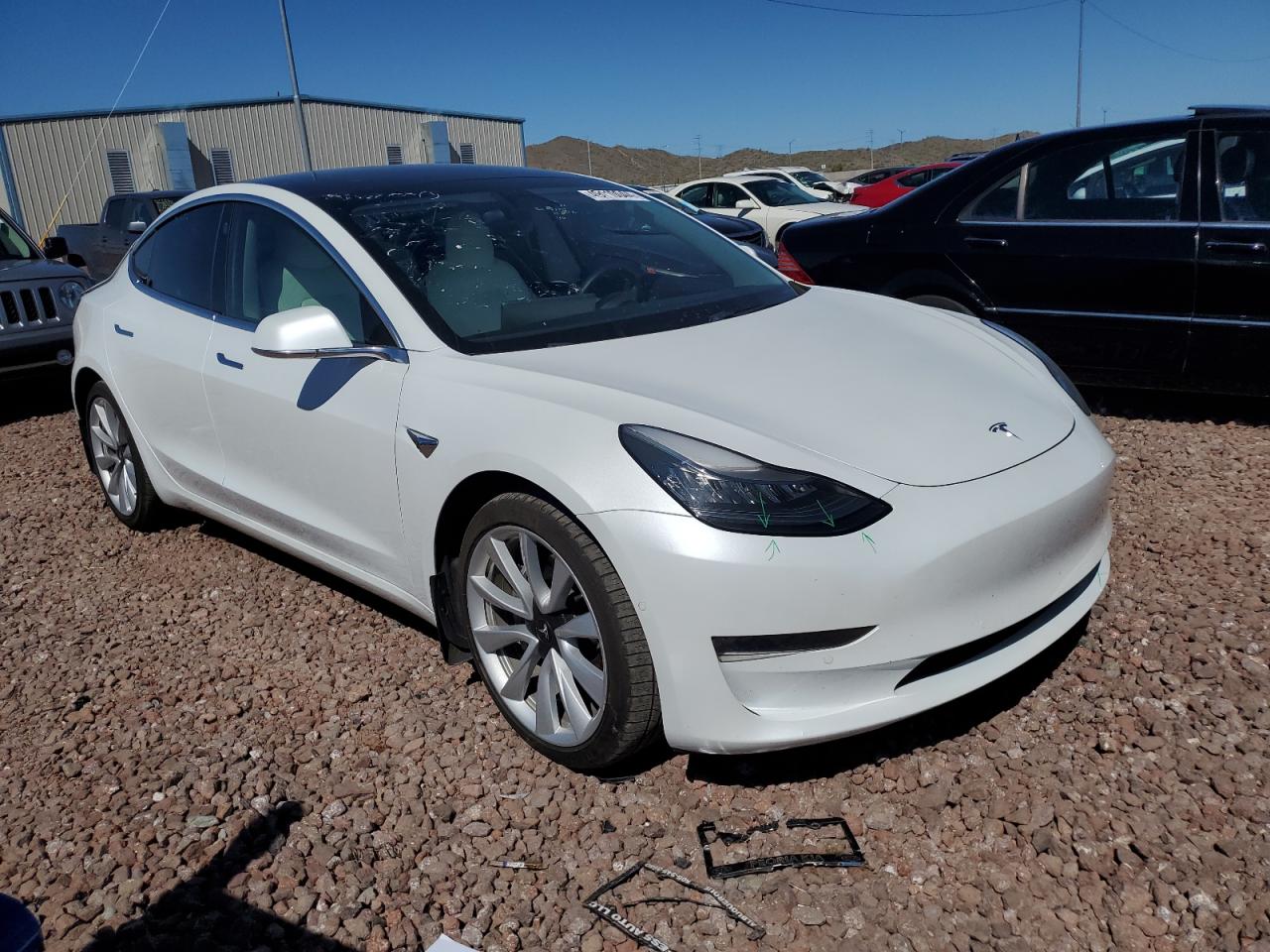 2019 Tesla Model 3 vin: 5YJ3E1EB0KF469561