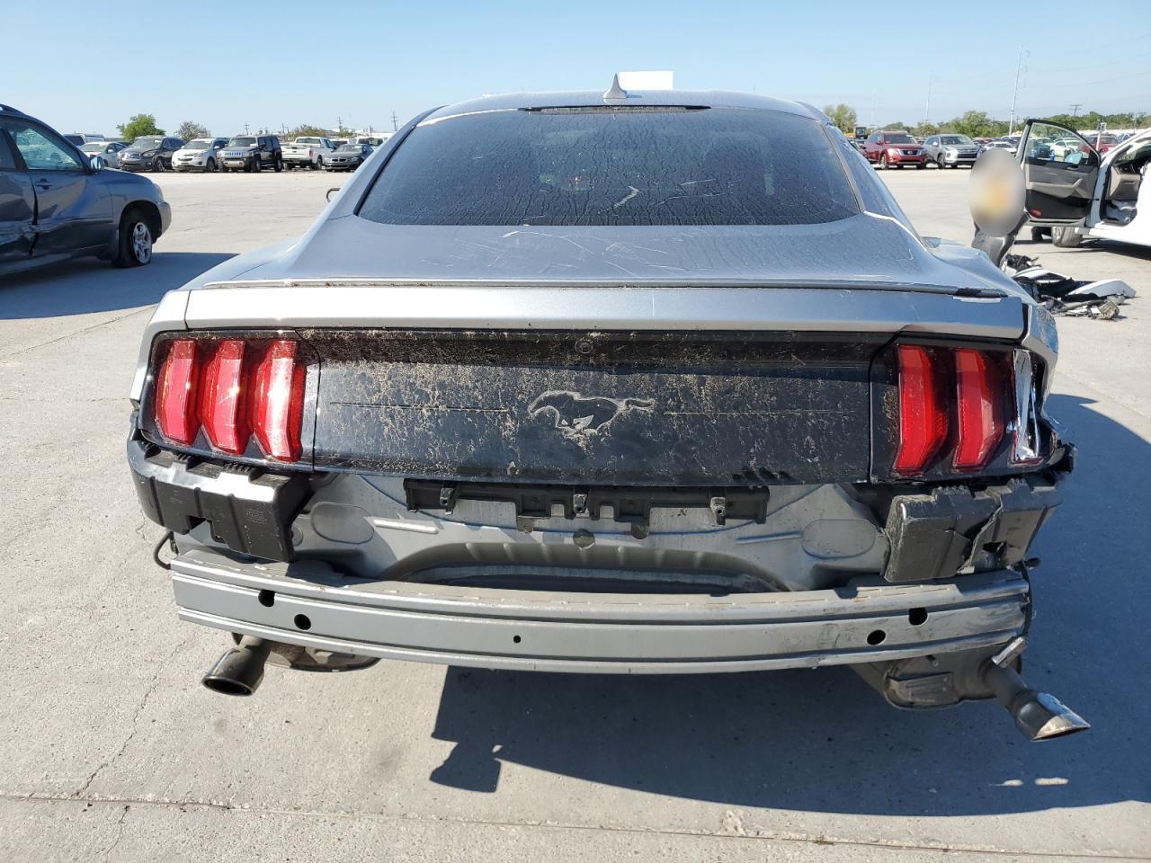 2022 Ford Mustang vin: 1FA6P8TH8N5129030