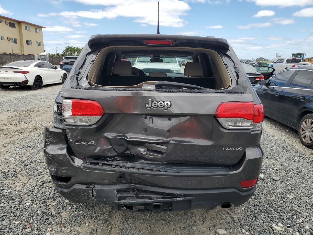 1C4RJFAG6KC742245 2019 Jeep Grand Cherokee Laredo