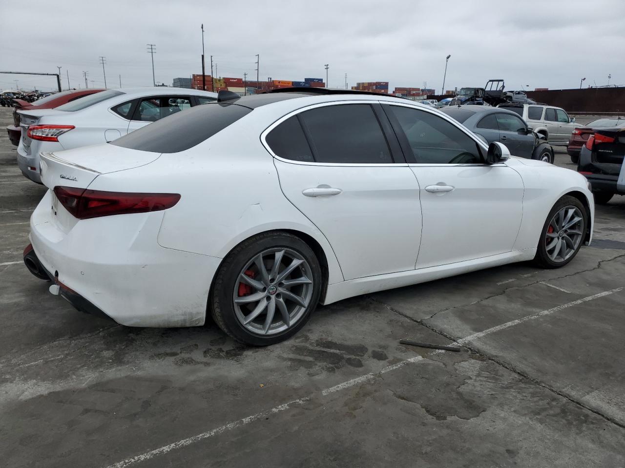 ZARFAEBN0J7597937 2018 Alfa Romeo Giulia