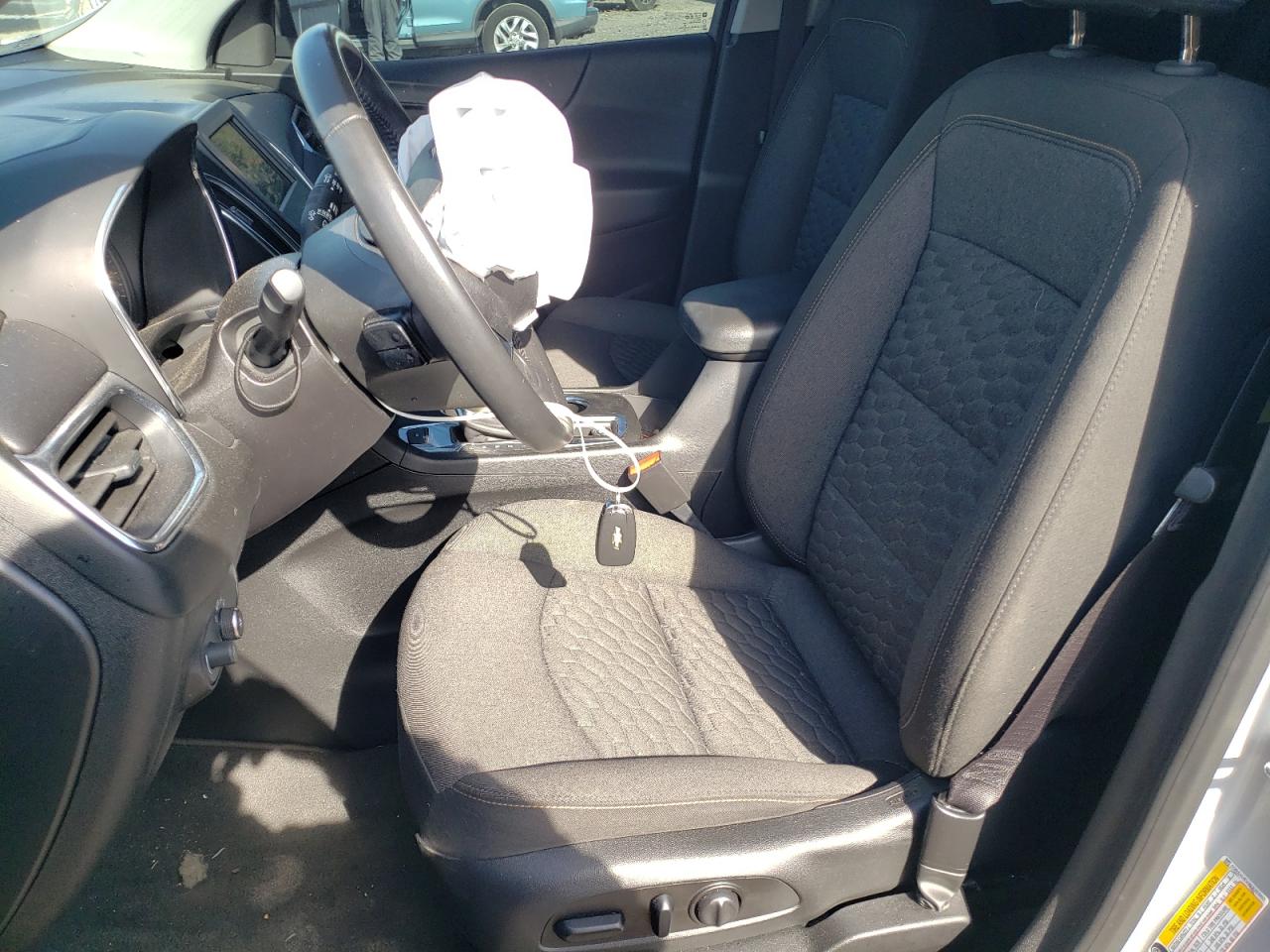 2GNAXUEVXK6253811 2019 Chevrolet Equinox Lt