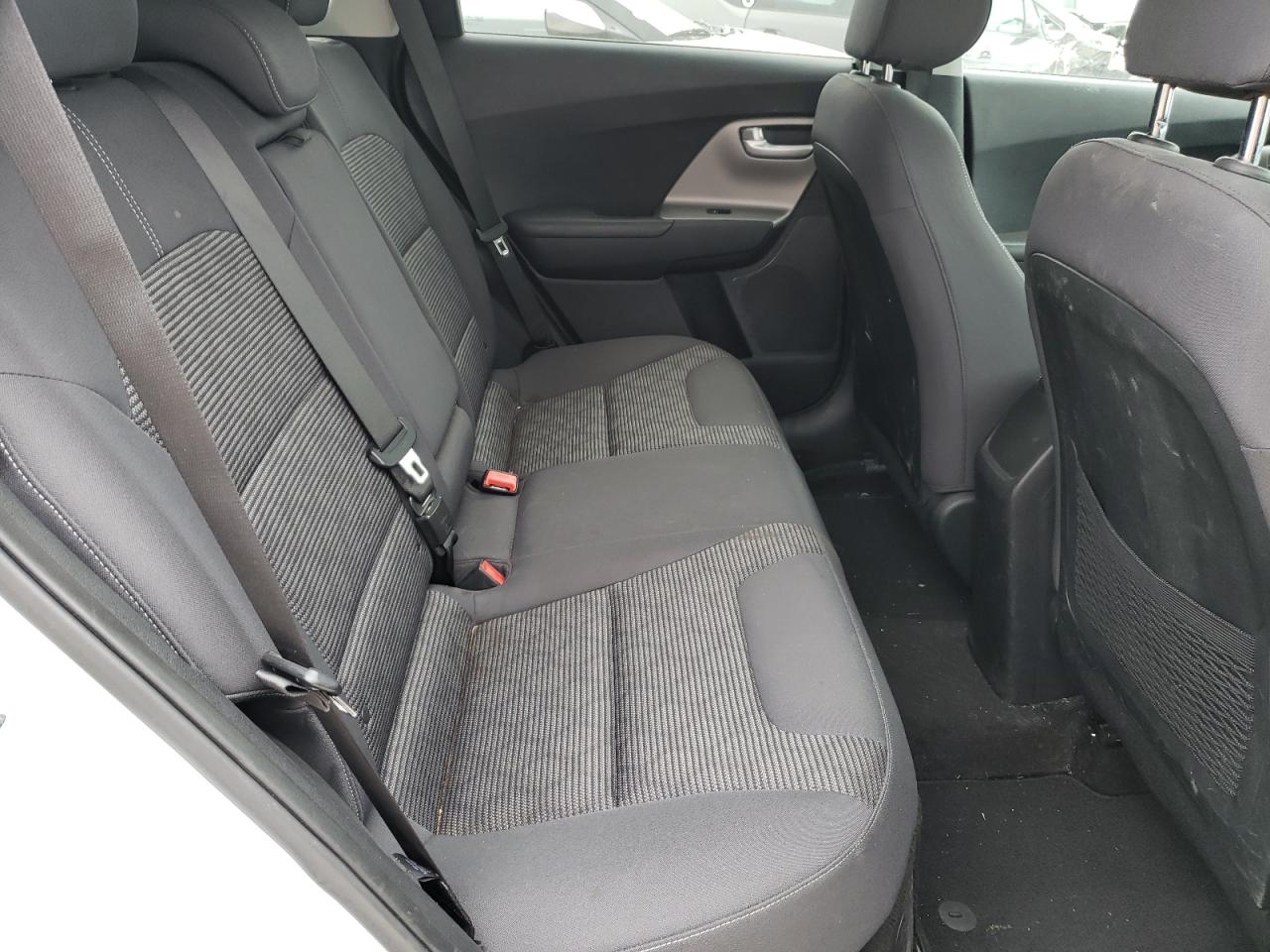 KNDCB3LC4H5087186 2017 Kia Niro Fe