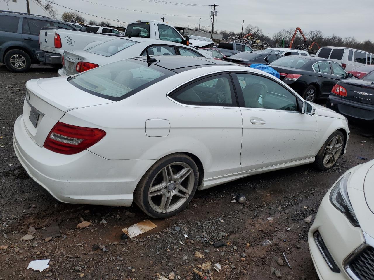 WDDGJ4HB9FG389770 2015 Mercedes-Benz C 250