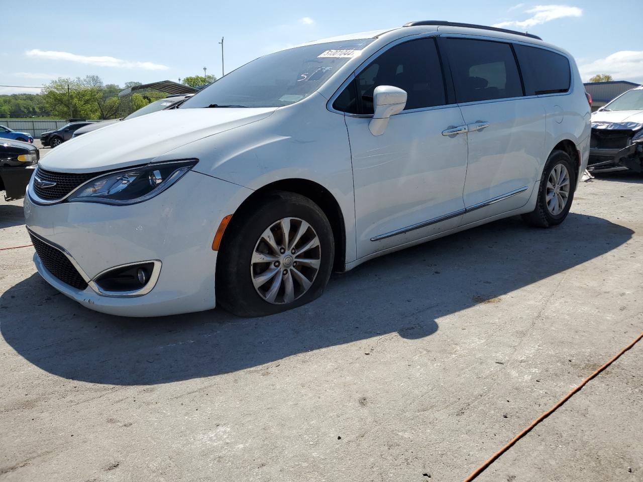 2C4RC1BG9HR613072 2017 Chrysler Pacifica Touring L