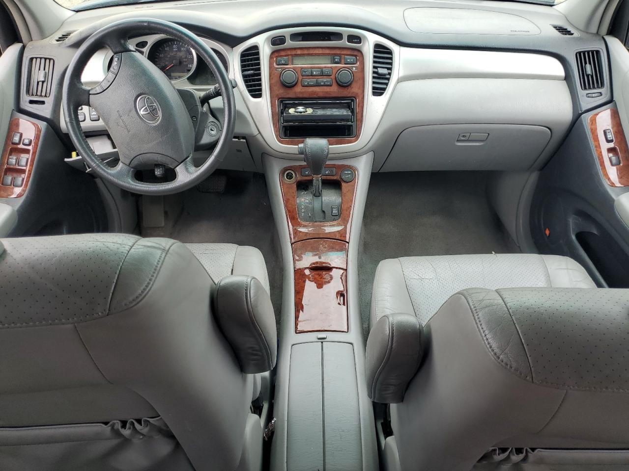 JTEEP21A050111896 2005 Toyota Highlander Limited