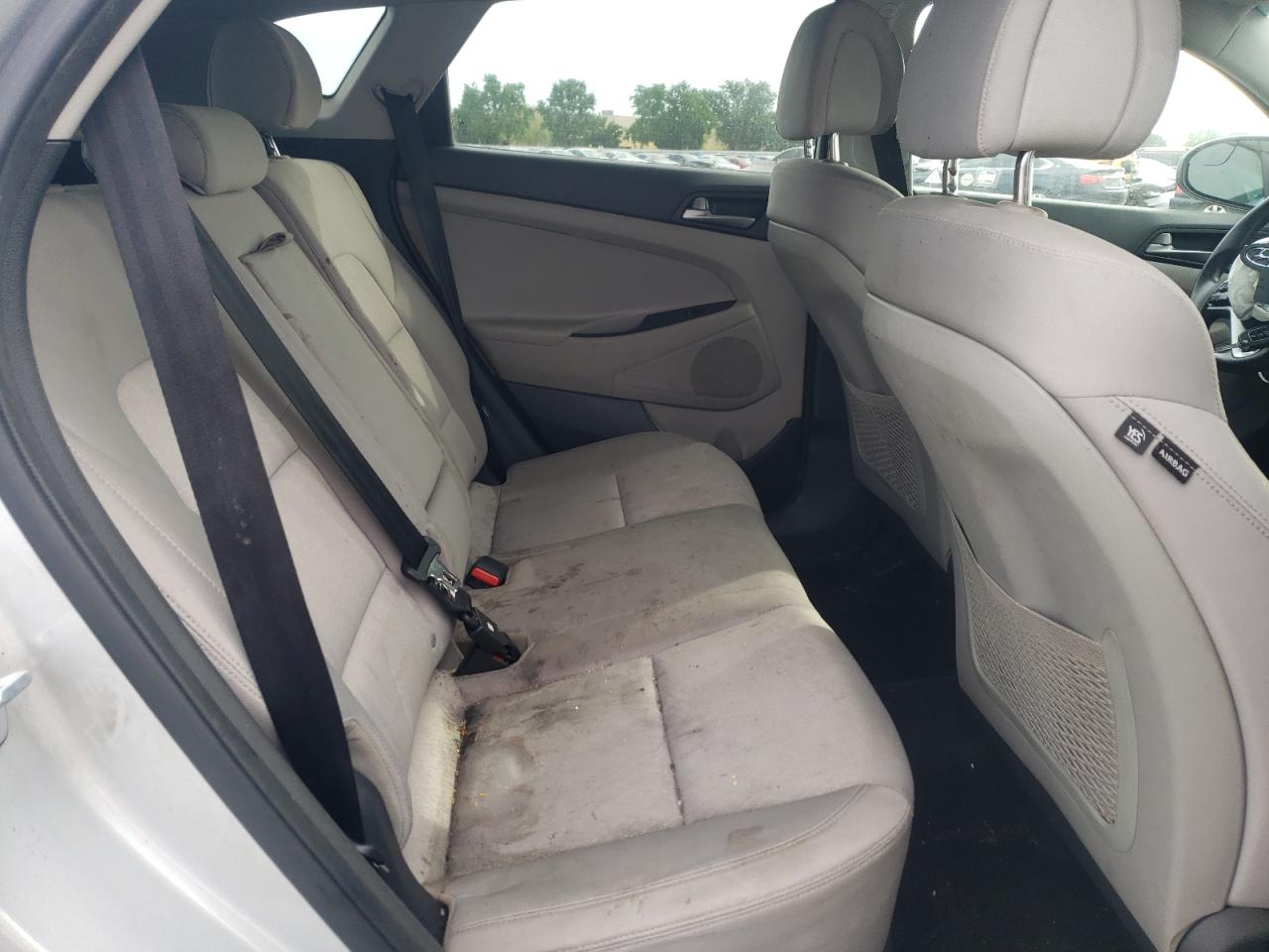 KM8J33A43JU721482 2018 Hyundai Tucson Sel