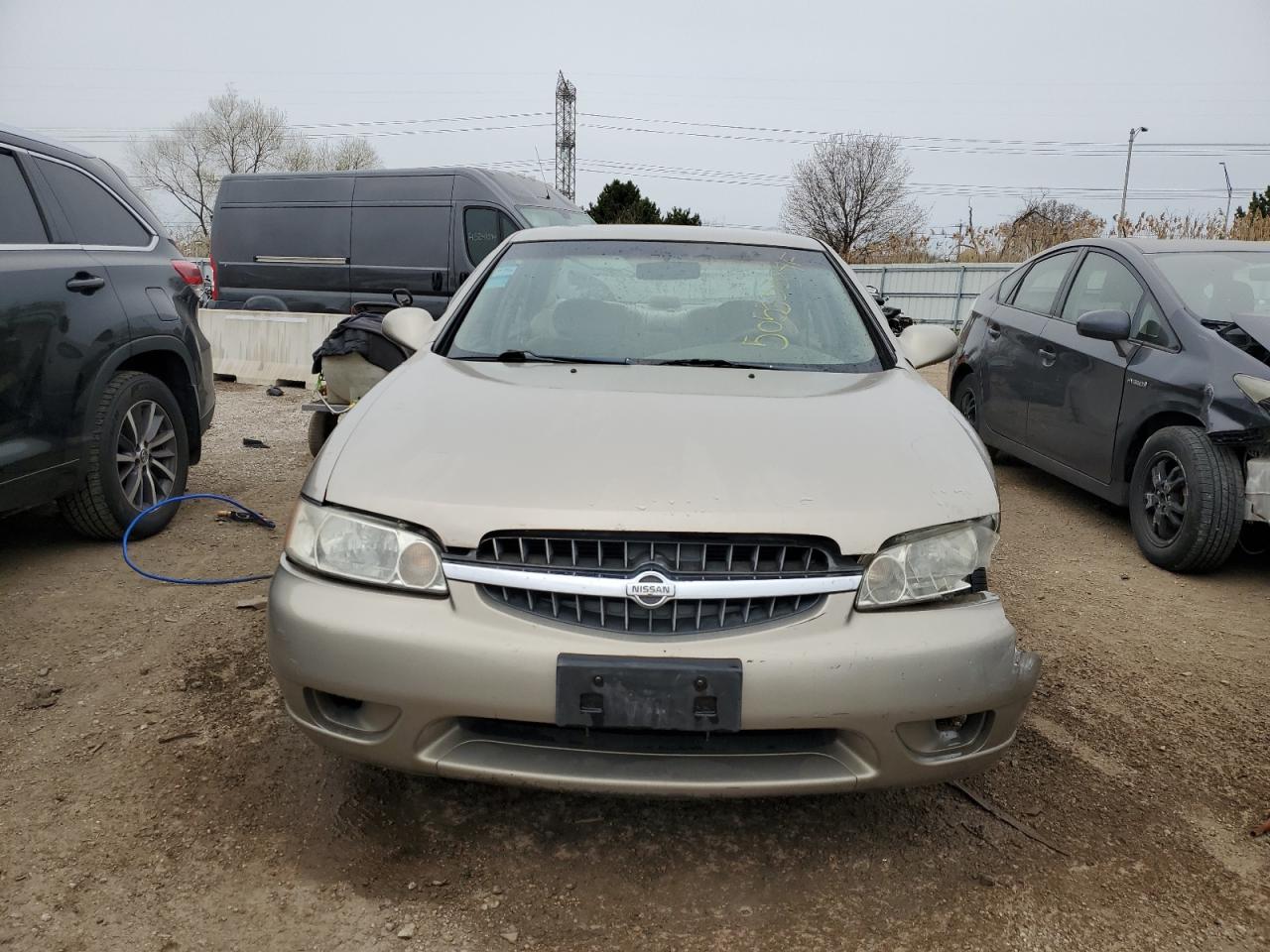 1N4DL01D3YC133295 2000 Nissan Altima Xe
