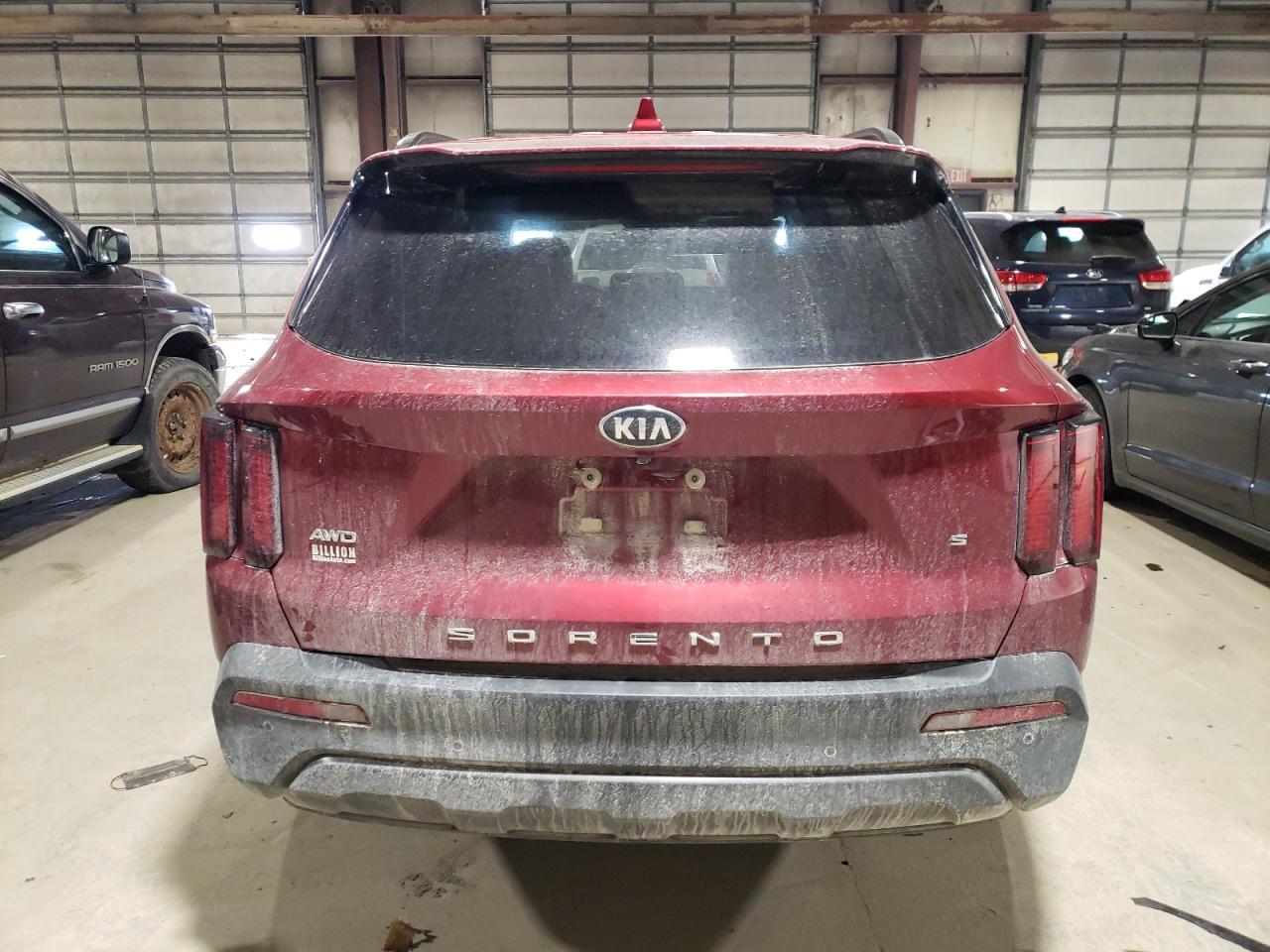 2021 Kia Sorento S vin: 5XYRLDLC2MG017961