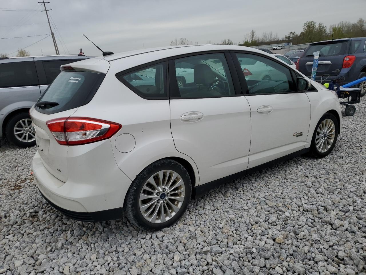 2017 Ford C-Max Se vin: 1FADP5EUXHL105361